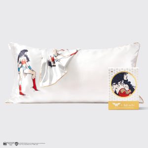 Kitsch x Wonder Woman Satin Pillowcase in Believe in Wonder - King